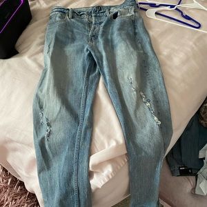Gap jeans size 28 fits as size small